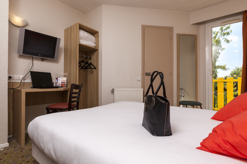Ibis Budget Сент-Уан-л'Омон Екстериор снимка